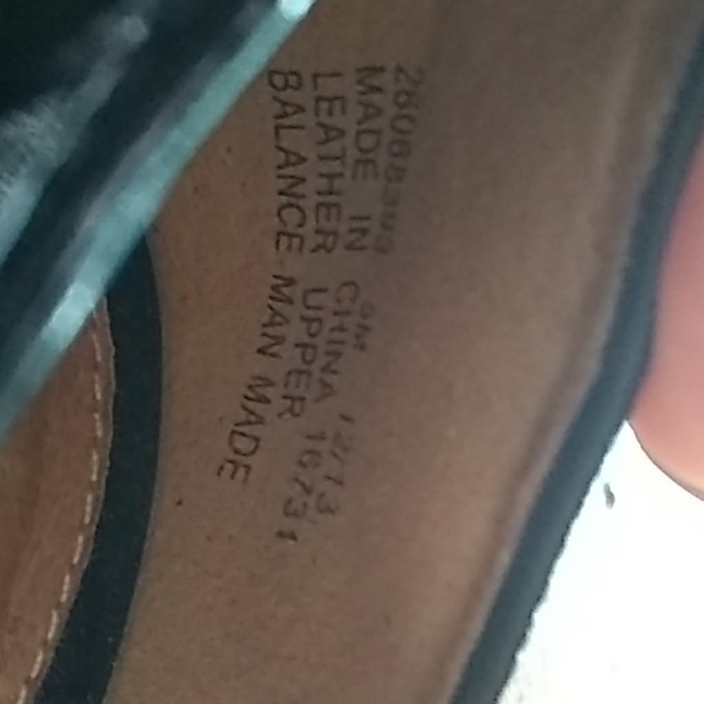 Clark's Artisan Women's Heels - Picture 3 of 8